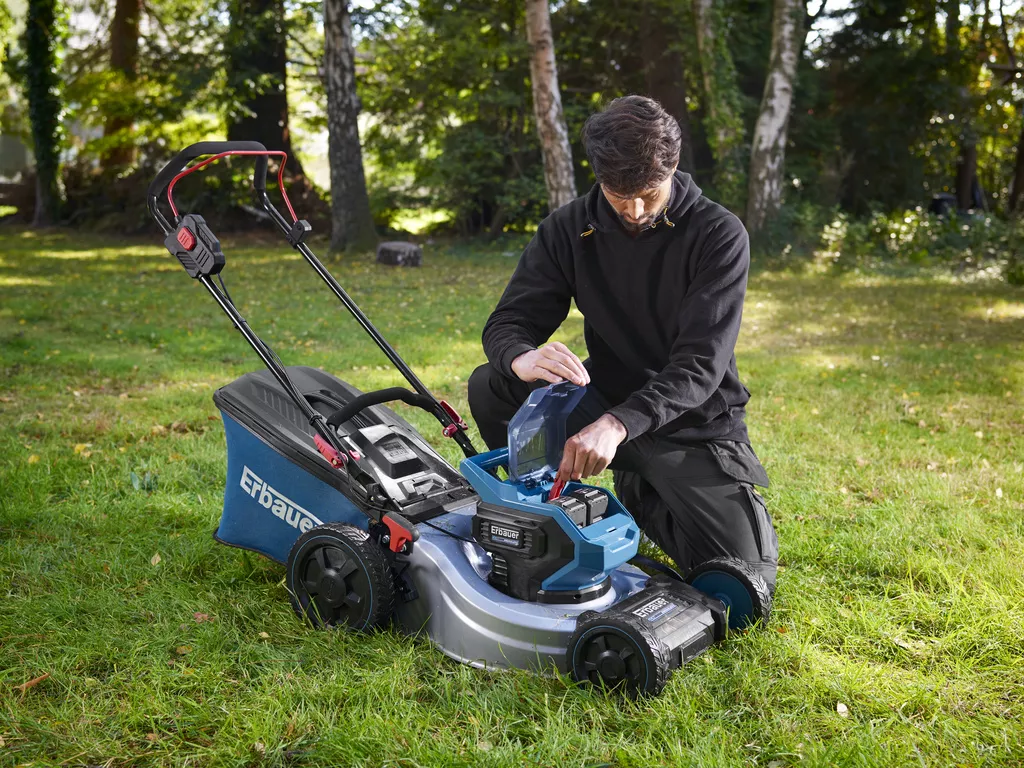 Erbauer EXT ELM18-Li Cordless 36V Lawnmower - Image 8