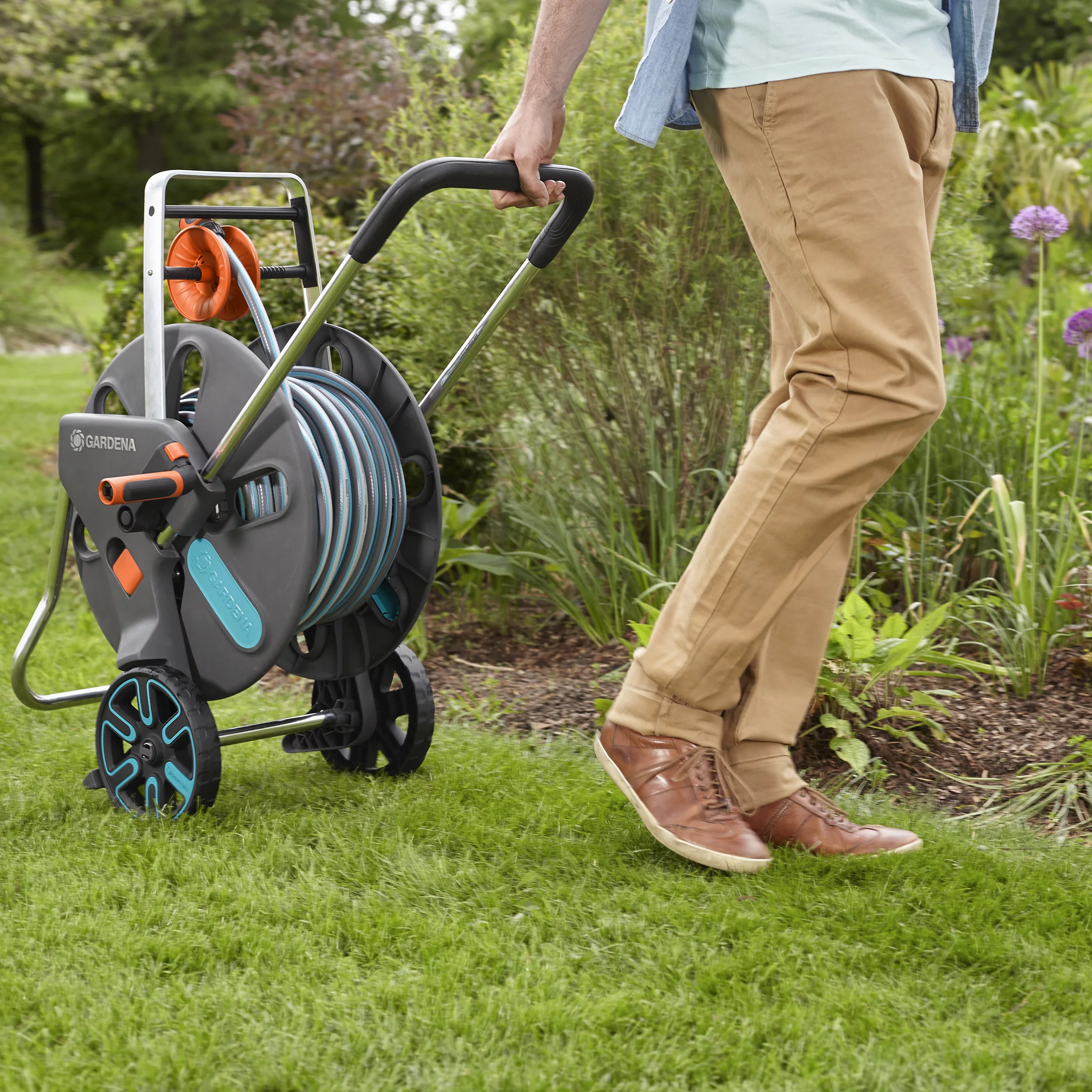 Gardena Aquaroll Freestanding Manual Hose Reel Set (L)50m - Image 4