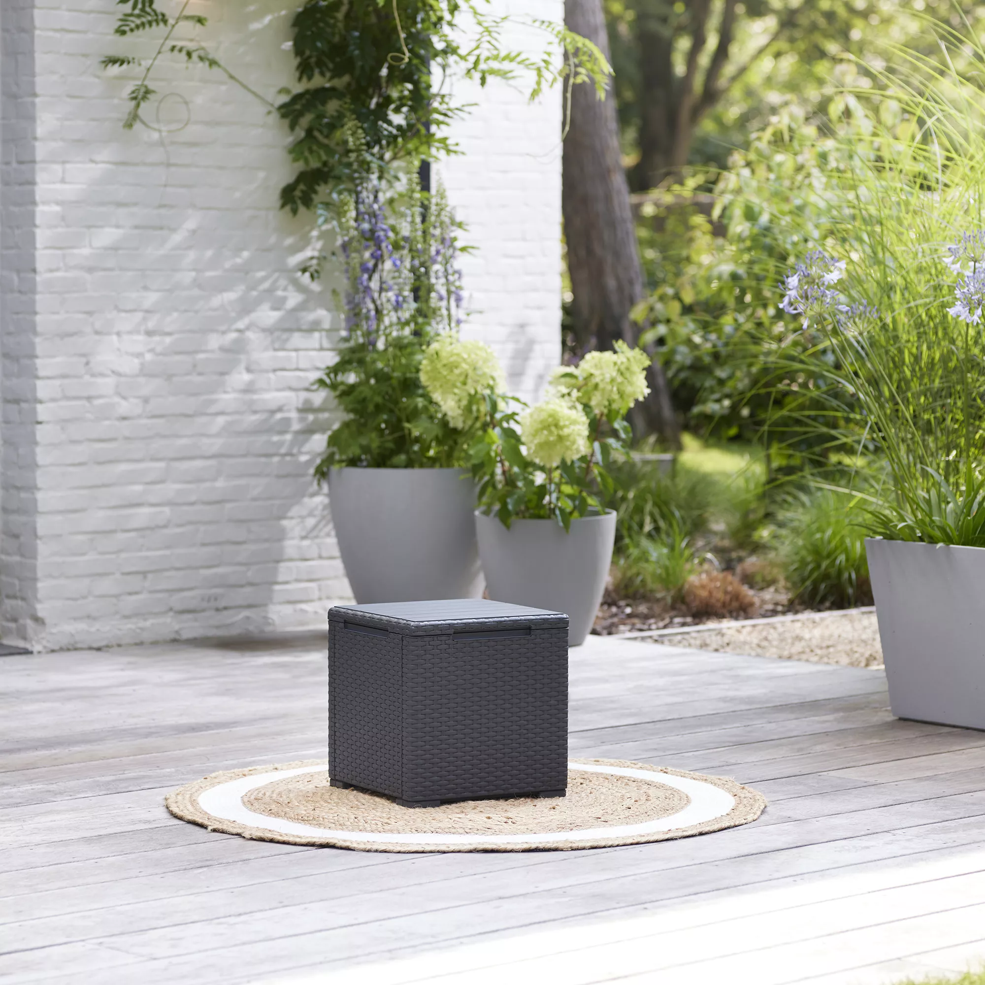 Keter Graphite 38.1L Small Plastic Storage Box & Lid - Image 6