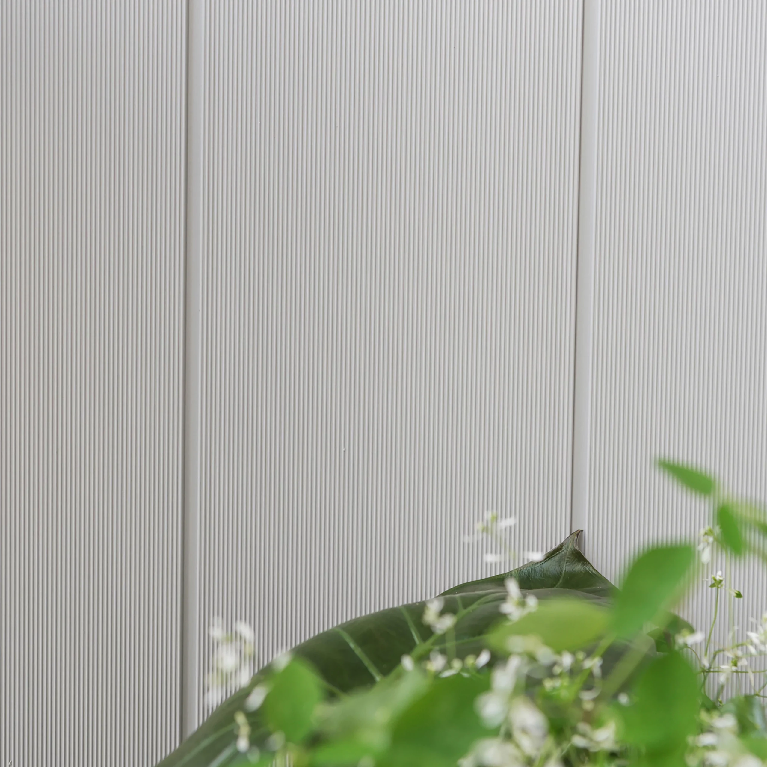 Keter Premier Grey Plastic 2 Door 2 Windows Shed With Floor (Base Included) - Image 11