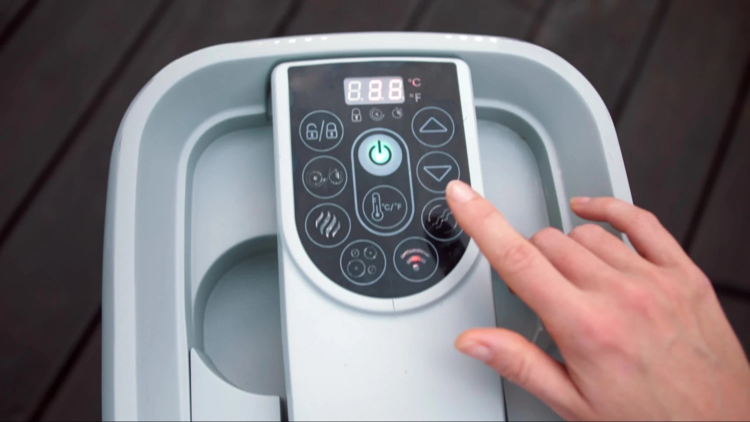 Lay-Z-Spa Vancouver 5 Person Inflatable Hot Tub - Image 2