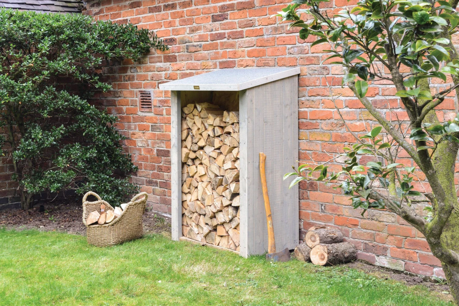 Rowlinson Heritage Wooden Log Store