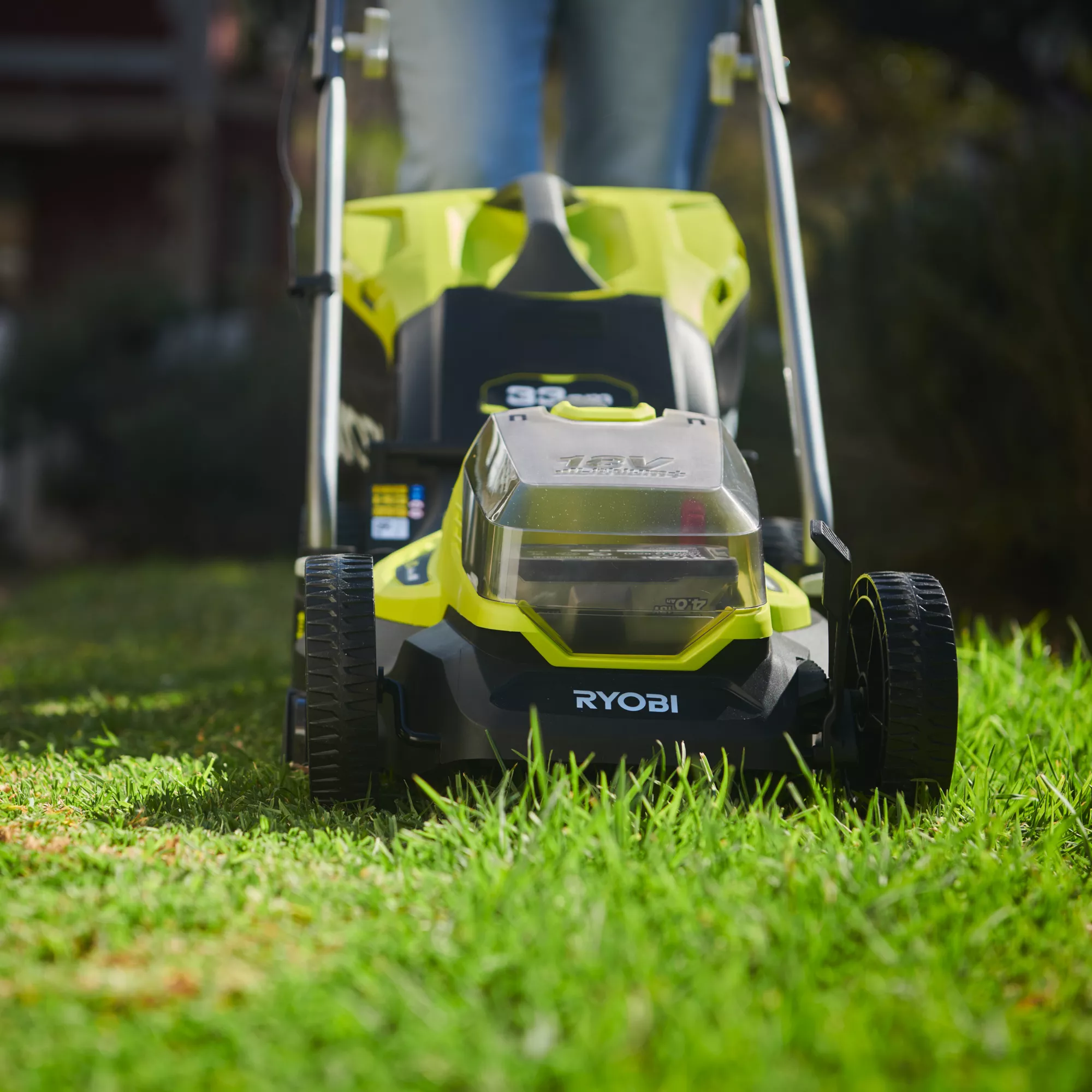 Ryobi ONE+ RLM18X33B50B Cordless 18V Rotary Lawnmower - Image 4