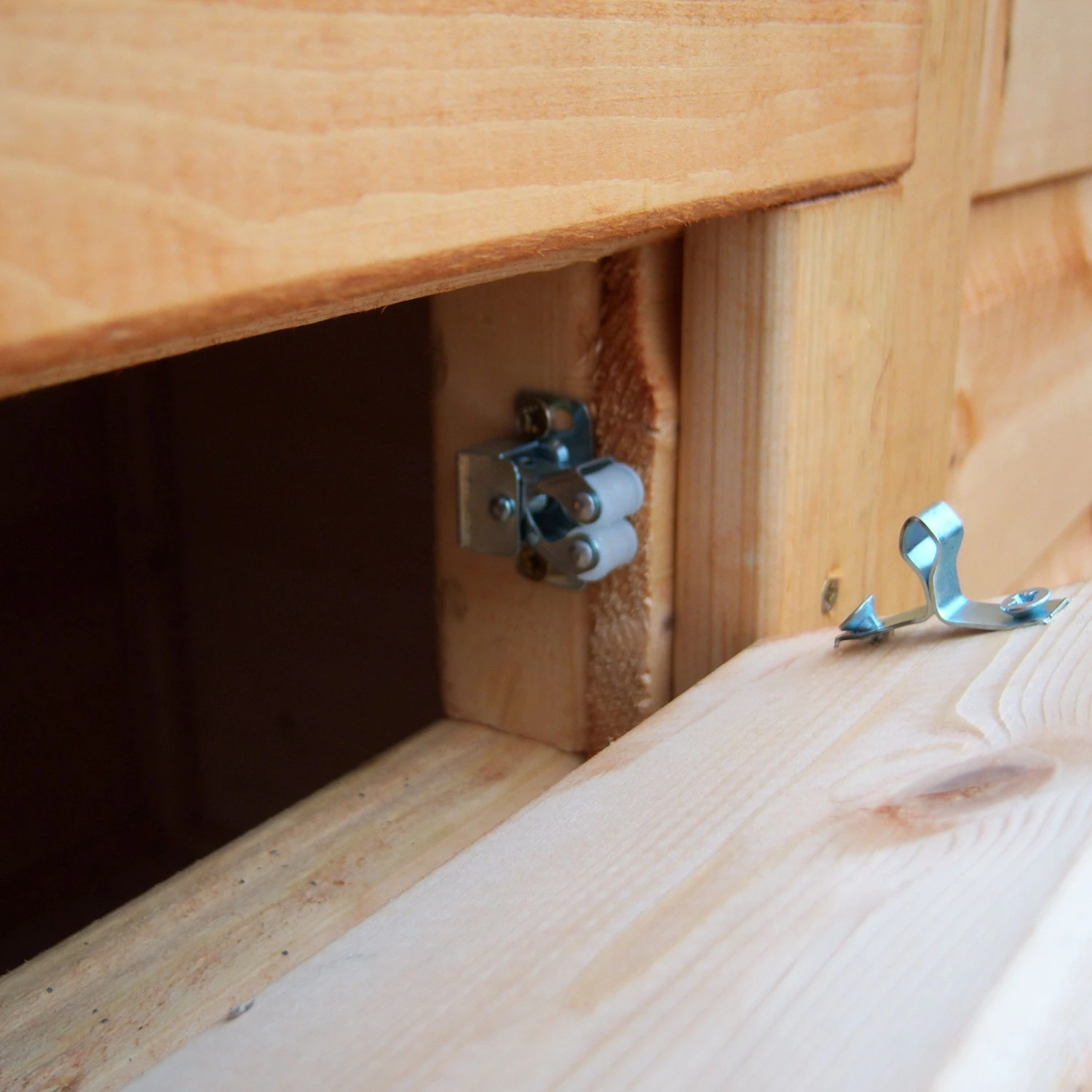 Shire 6x4 Command Post Whitewood Pine Playhouse Assembly Required - Image 4