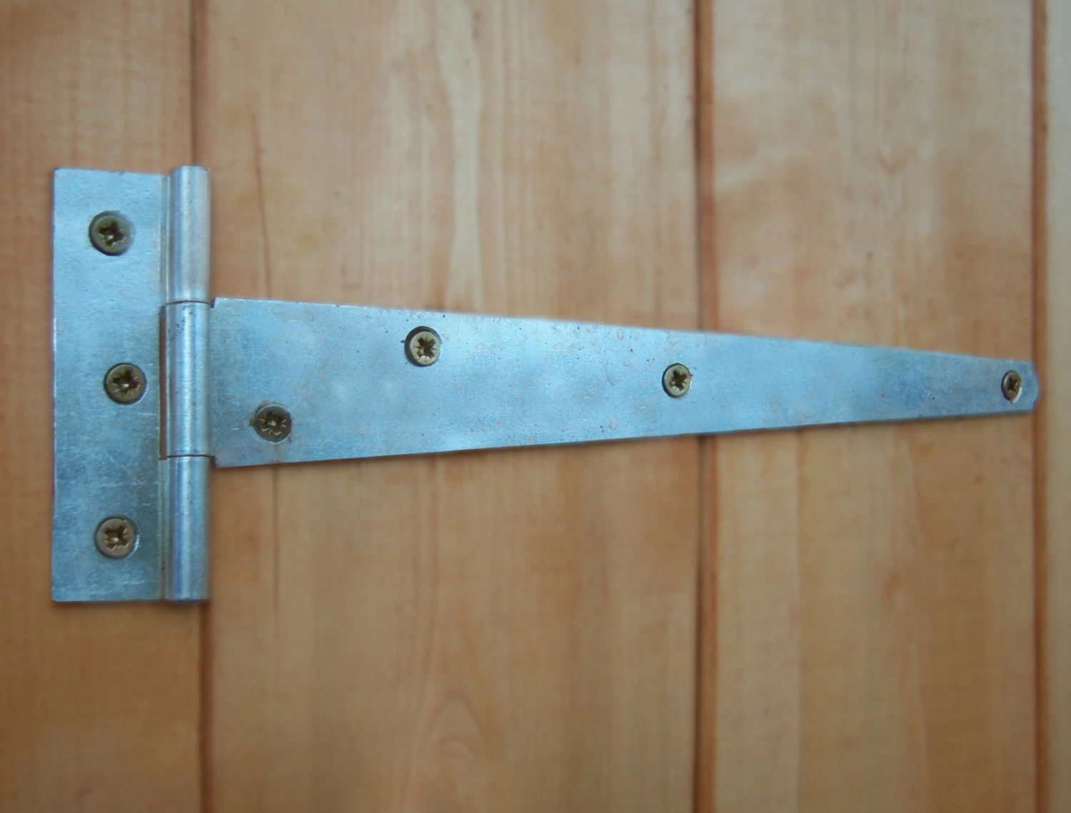 Shire Guernsey 7x10 Ft Apex Shiplap Wooden 2 Door 2 Windows Shed With Floor - Assembly Service Included - Image 8